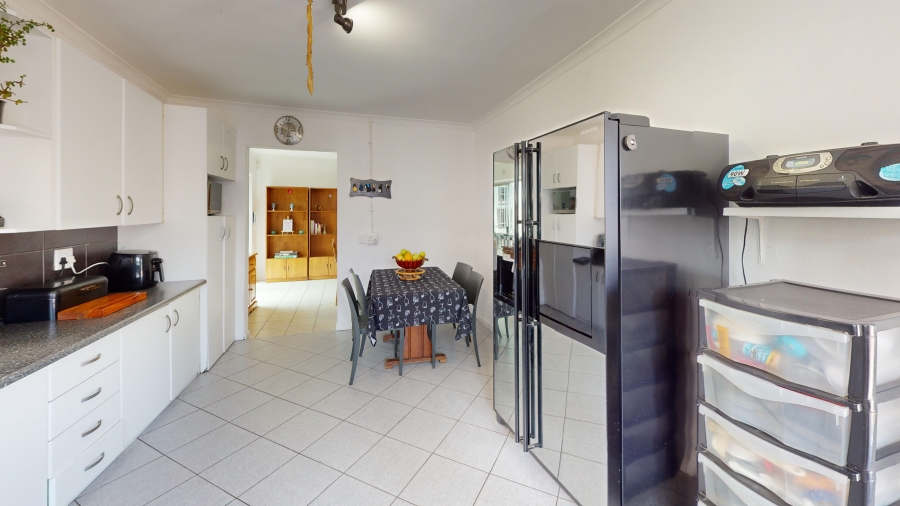 4 Bedroom Property for Sale in Balvenie Western Cape